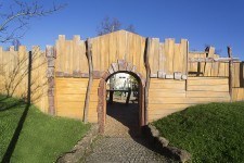 Eingang zum Spielplatz Mohrenäcker - Landschaftsarchitektur